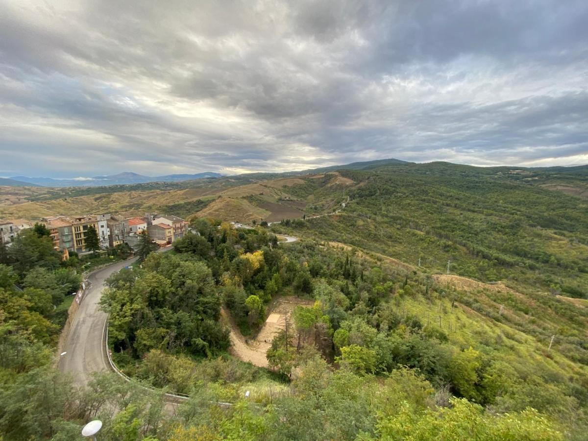 לינה וארוחת בוקר Il Castello Di Atessa מראה חיצוני תמונה